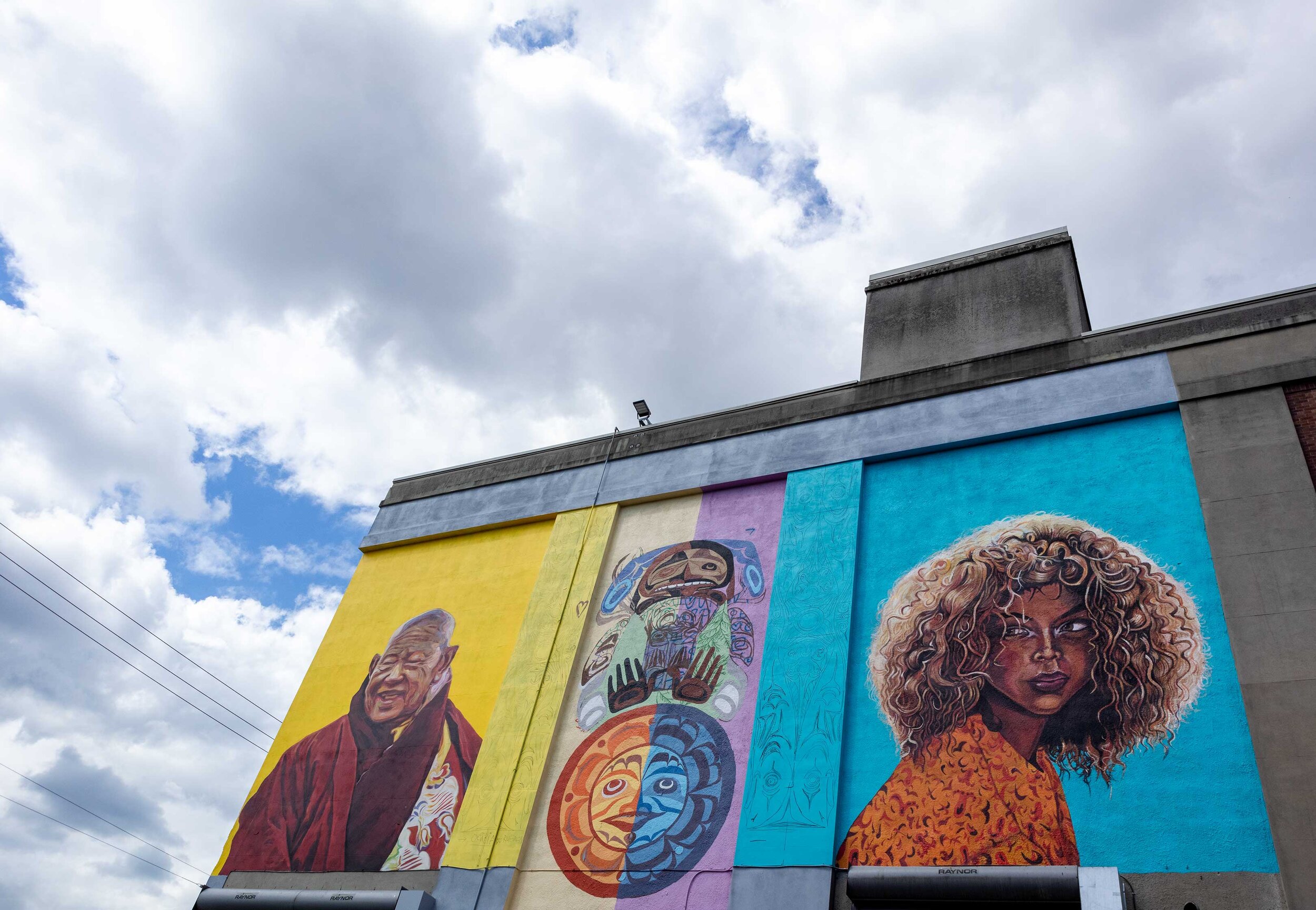 Image of ‘Solidarity Storytelling” mural, a beautiful collaboration between Jie Xie, Chase Gray &amp; John Sebastian